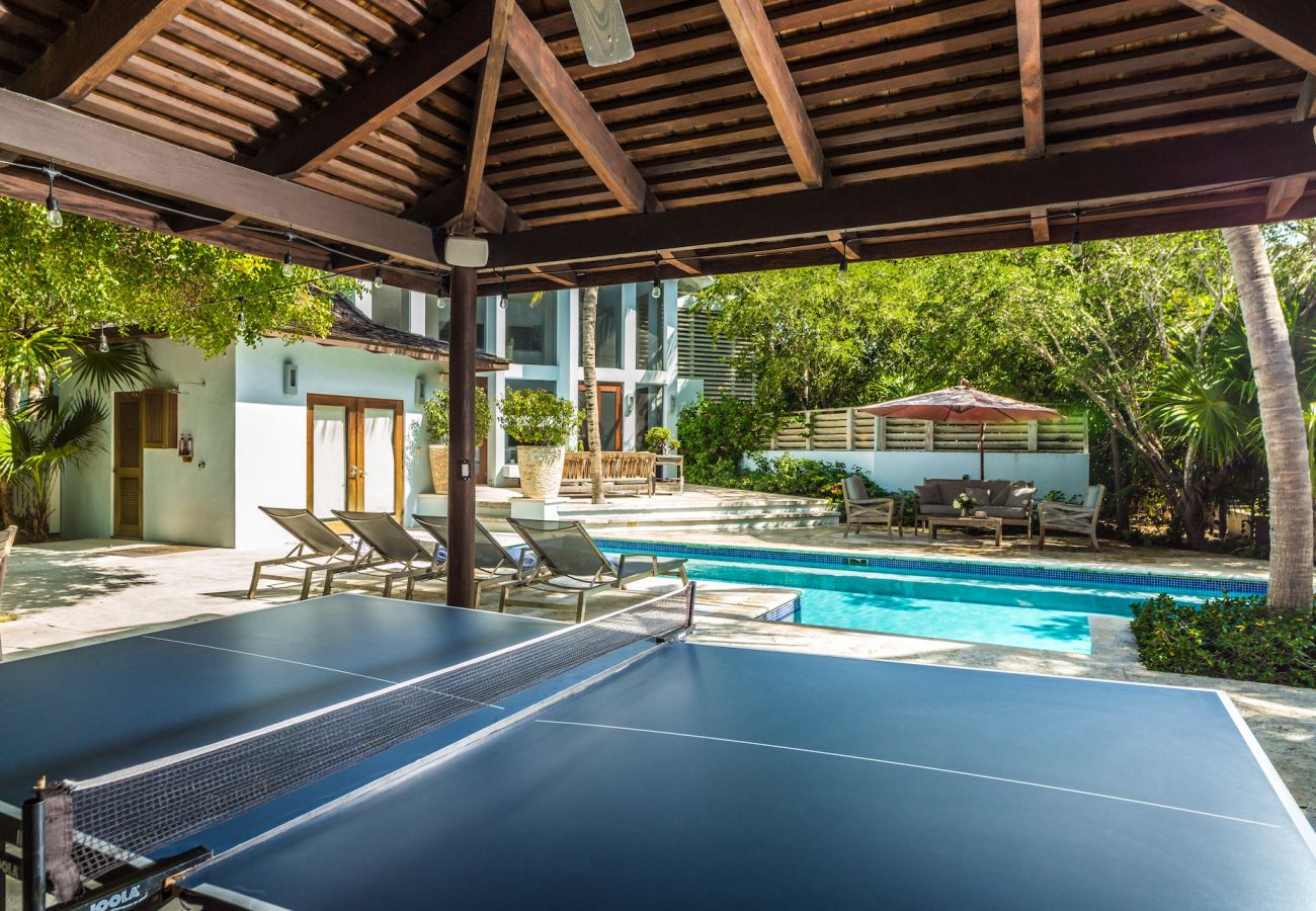 Villa in Grace Bay - Tree House
