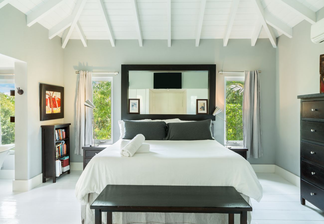 Villa in Grace Bay - Tree House