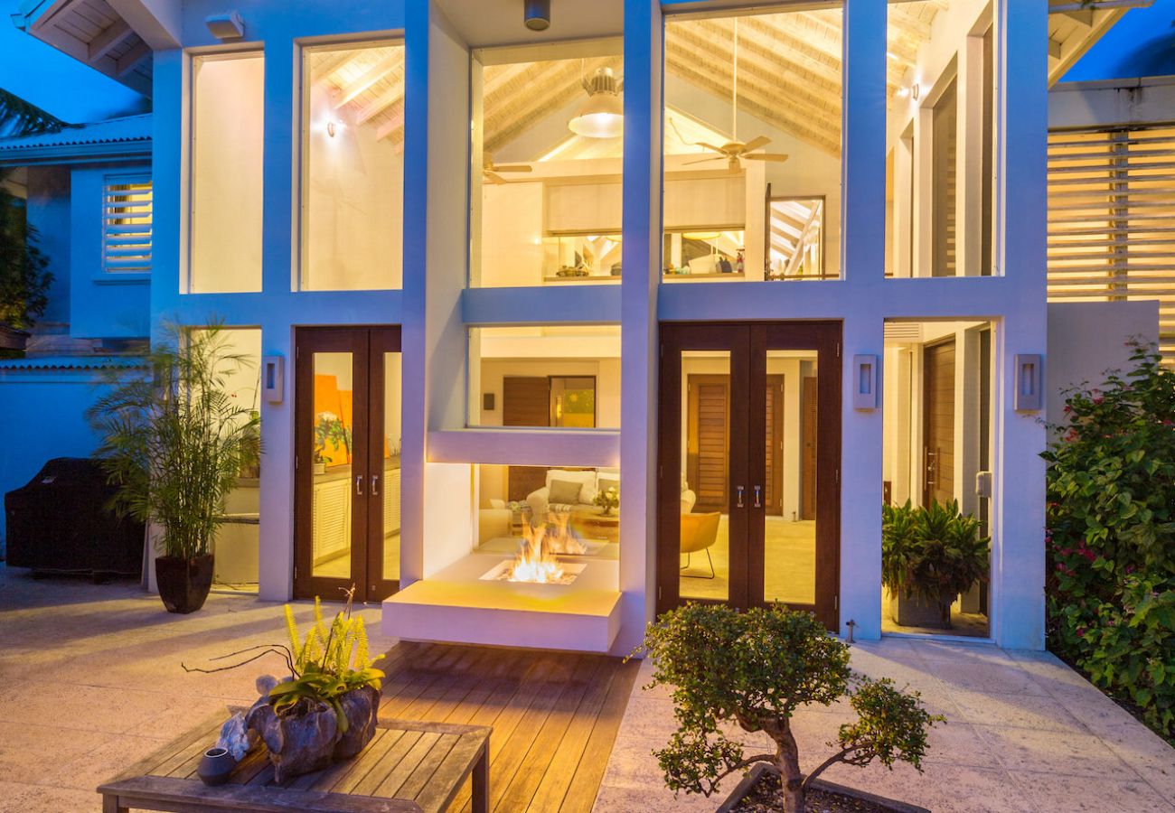 Villa in Grace Bay - Tree House