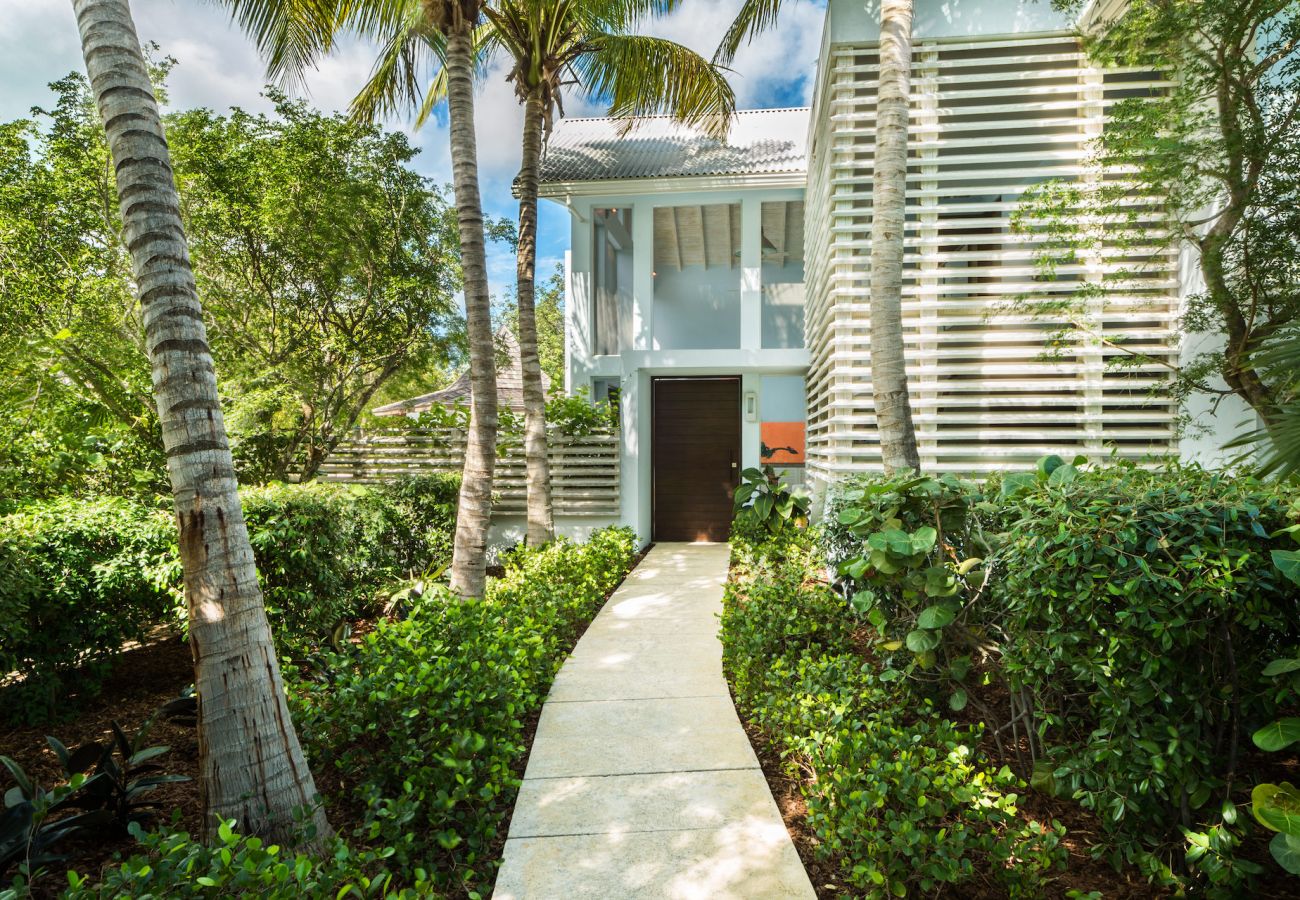 Villa in Grace Bay - Tree House