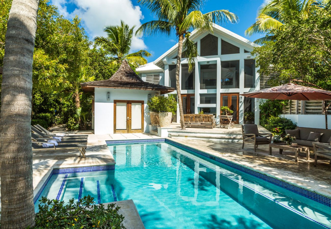 Villa in Grace Bay - Tree House