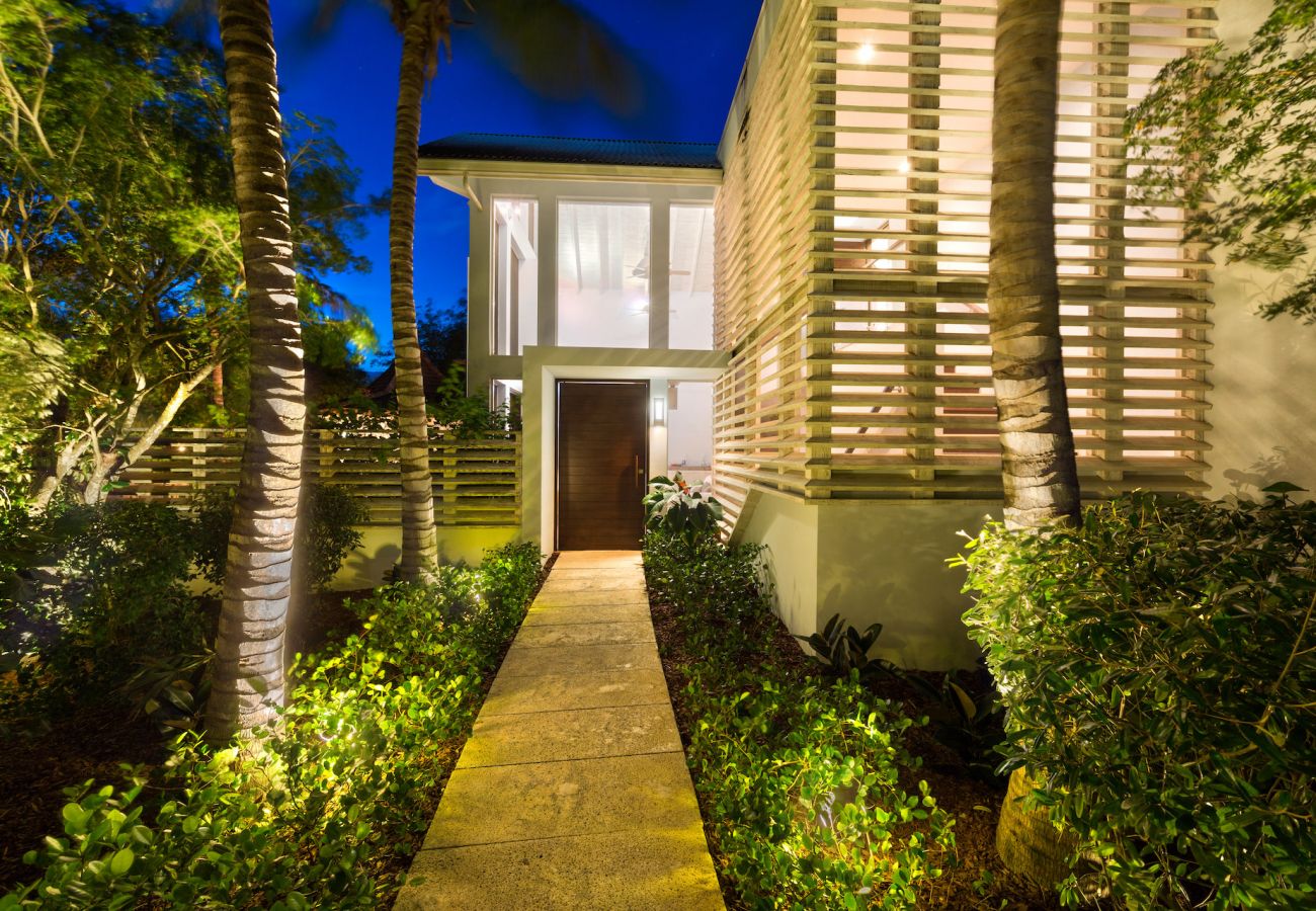Villa in Grace Bay - Tree House