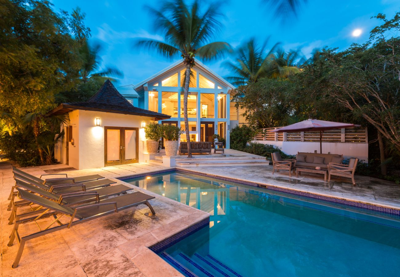 Villa in Grace Bay - Tree House