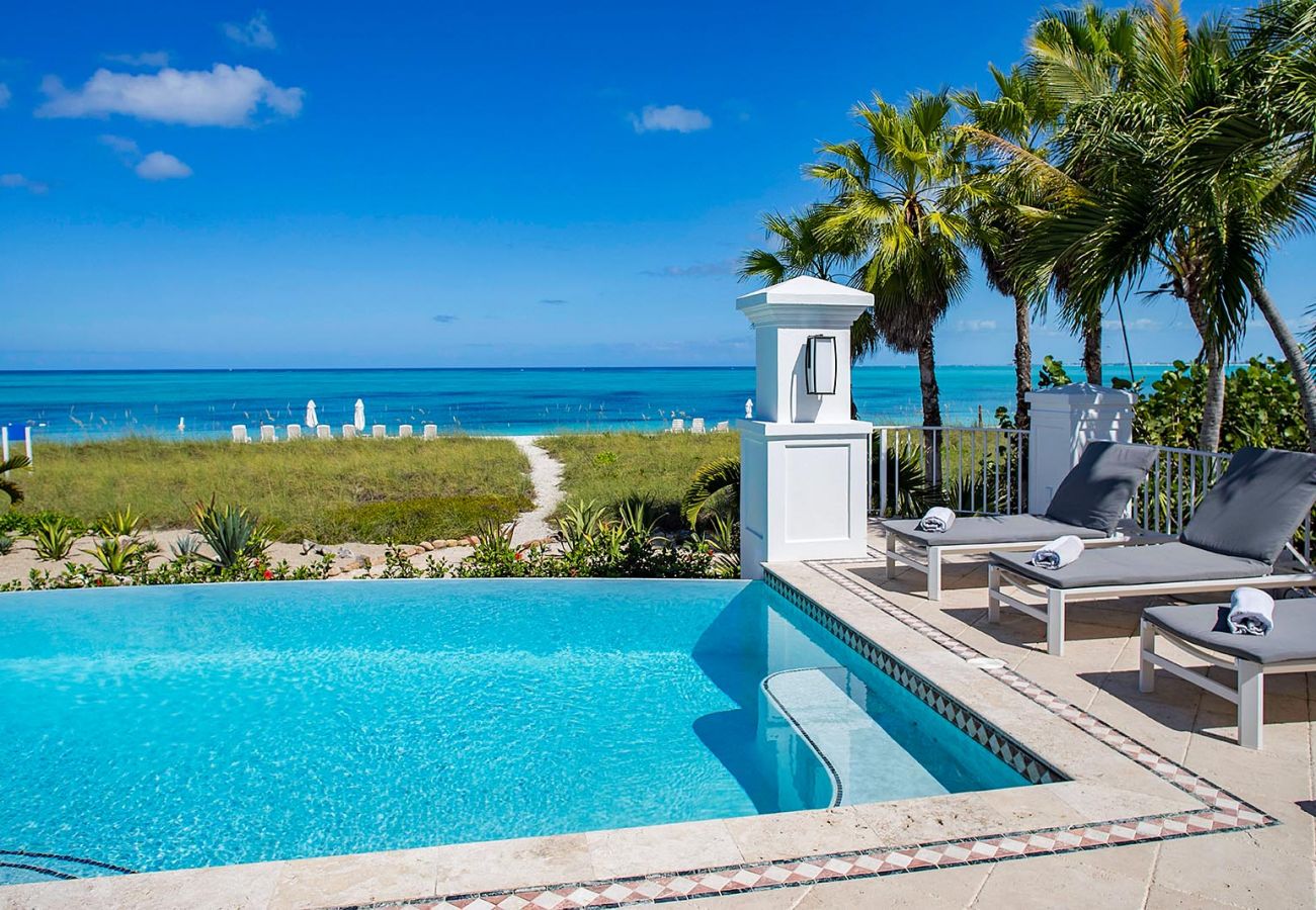 Villa in Grace Bay - Casa Grande