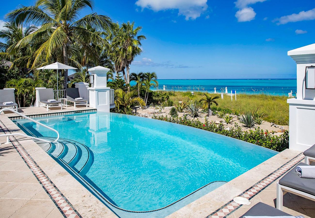 Villa in Grace Bay - Casa Grande