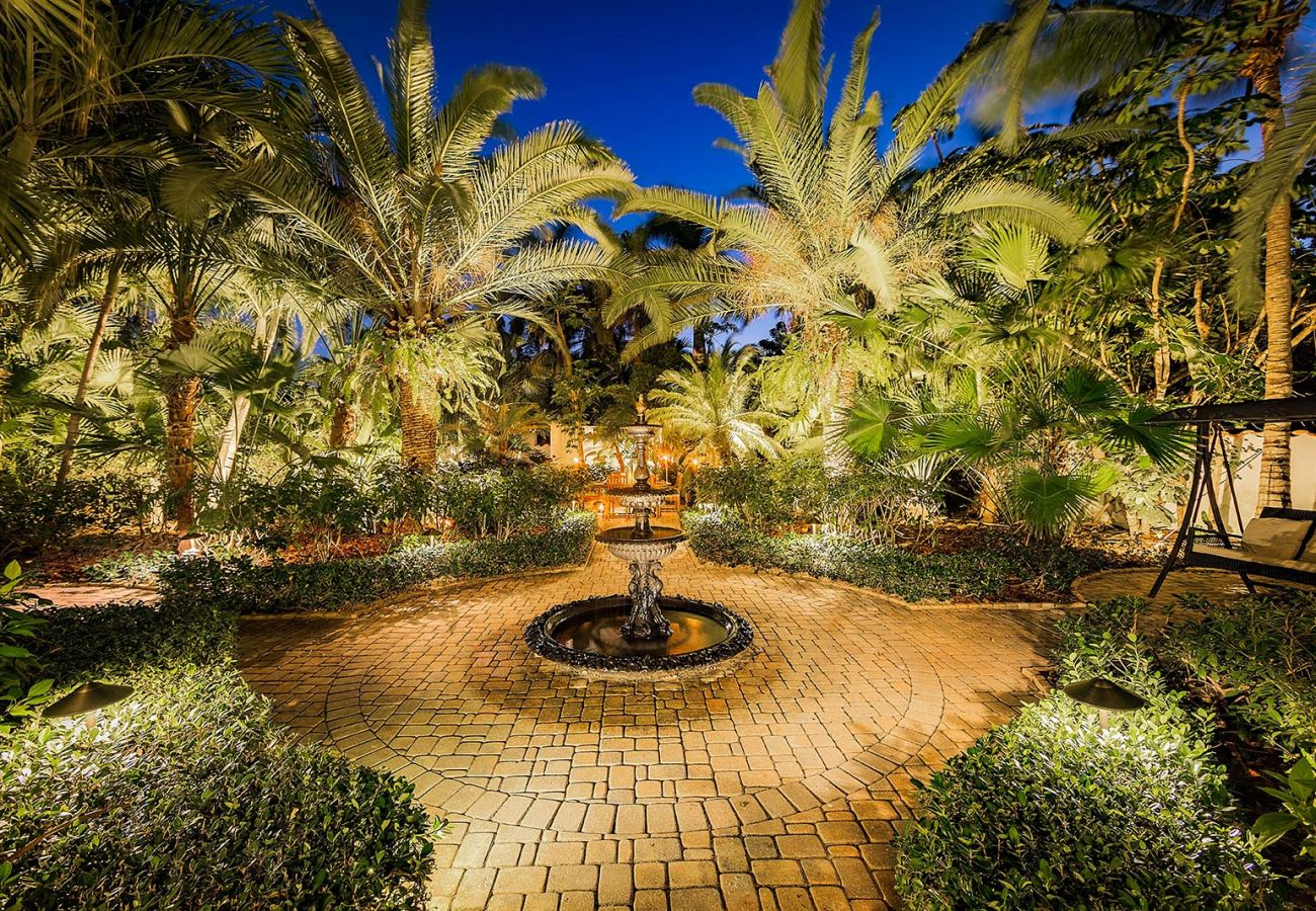 Villa in Grace Bay - Casa Grande