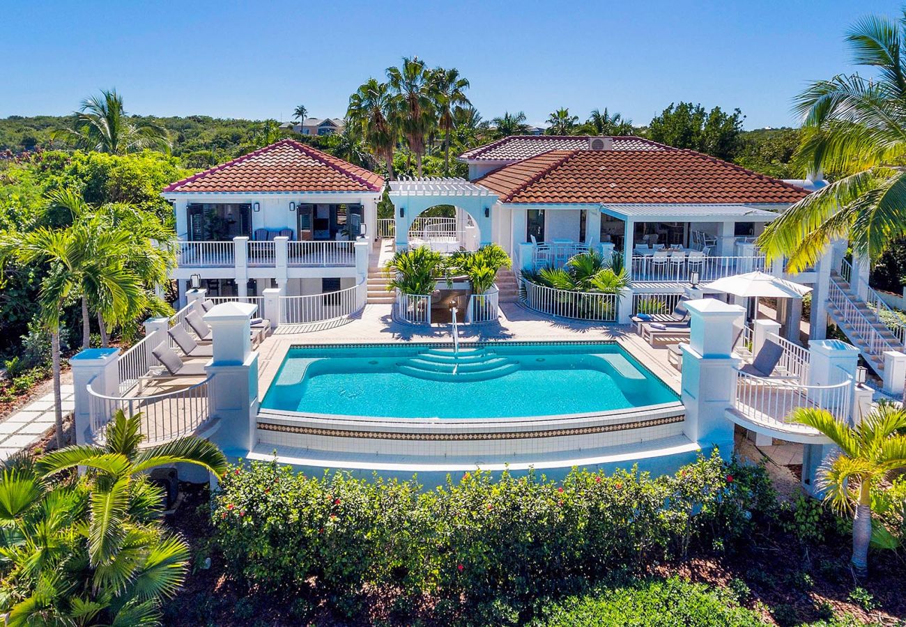 Villa in Grace Bay - Casa Grande