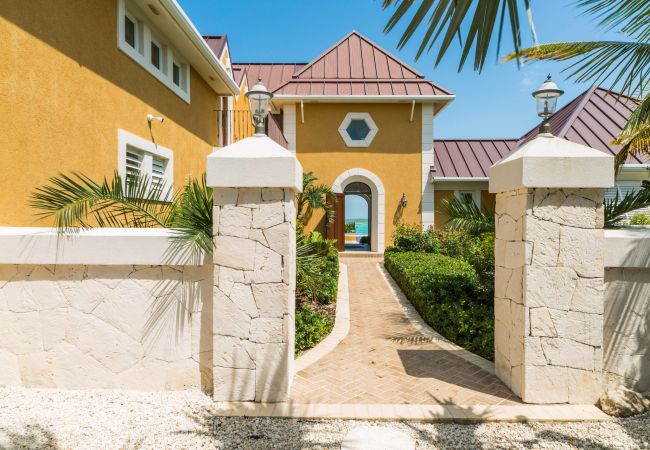 Villa in Chalk Sound - Daydreams Villa in Chalk Sound - Daydreams