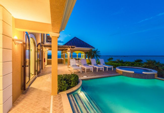 Villa in Chalk Sound - Daydreams Villa in Chalk Sound - Daydreams