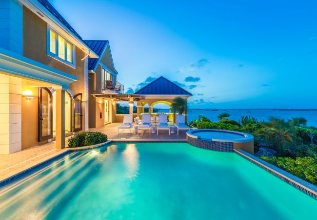 Villa in Chalk Sound - Daydreams Villa in Chalk Sound - Daydreams