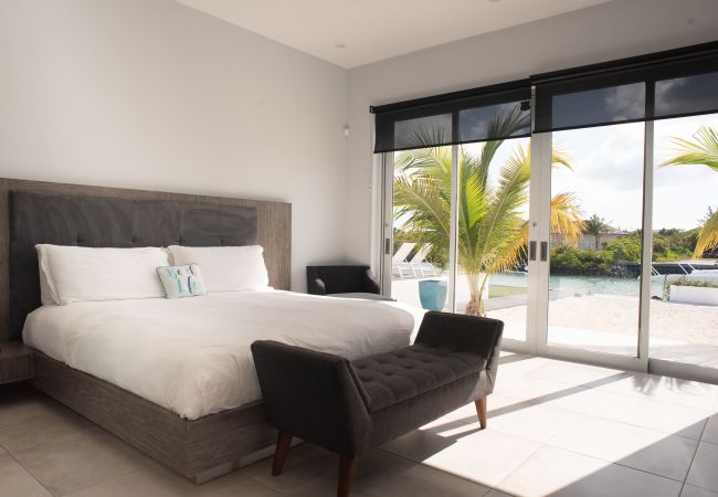 Villa in Leeward - Sand and Sea Villa in Leeward - Sand and Sea