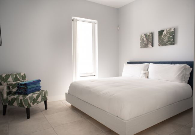 Villa in Leeward - Sand and Sea Villa in Leeward - Sand and Sea