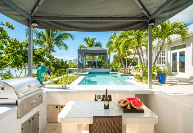 Villa in Turtle Tail - Shutters Villa Villa in Turtle Tail - Shutters Villa