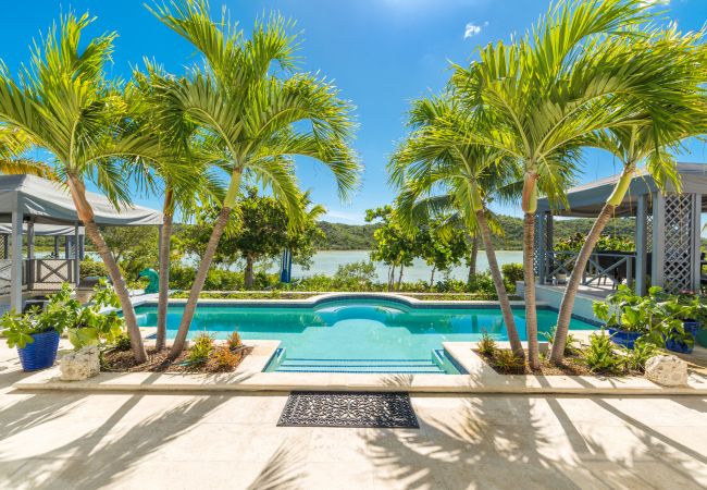 Villa in Turtle Tail - Shutters Villa Villa in Turtle Tail - Shutters Villa