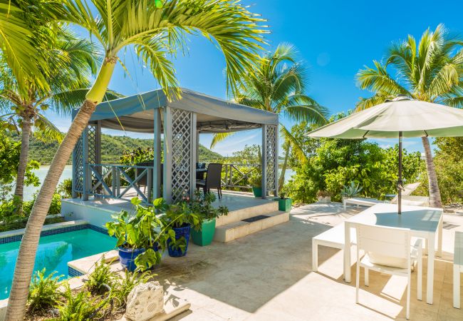 Villa in Turtle Tail - Shutters Villa Villa in Turtle Tail - Shutters Villa