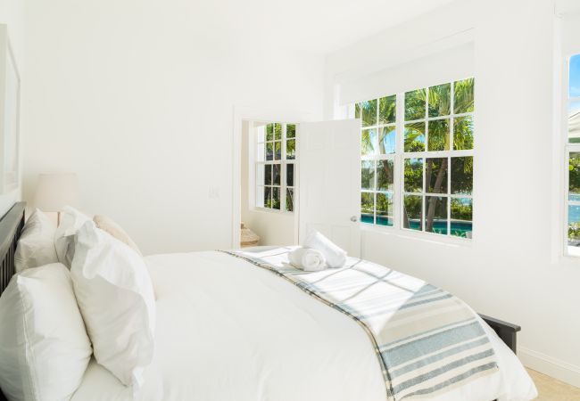 Villa in Turtle Tail - Shutters Villa Villa in Turtle Tail - Shutters Villa