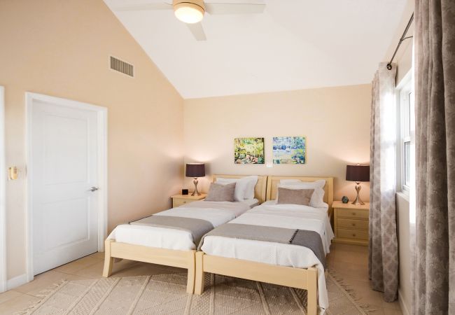 Townhouse in The Bight - Bijou Townhouse in The Bight - Bijou