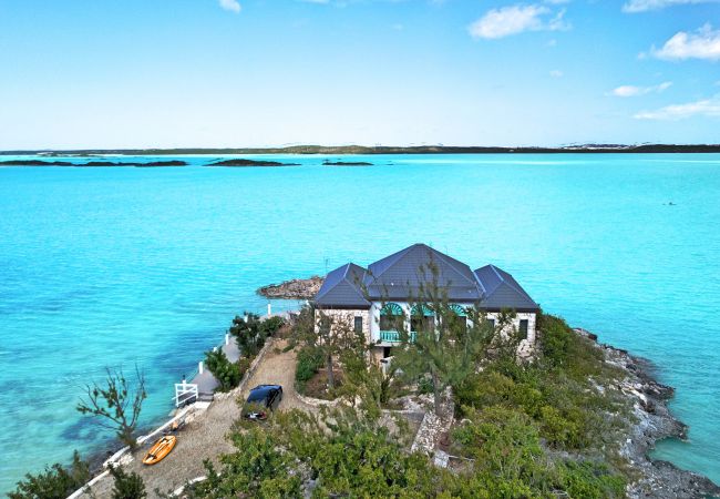 Villa/Dettached house in Chalk Sound - Rockspray