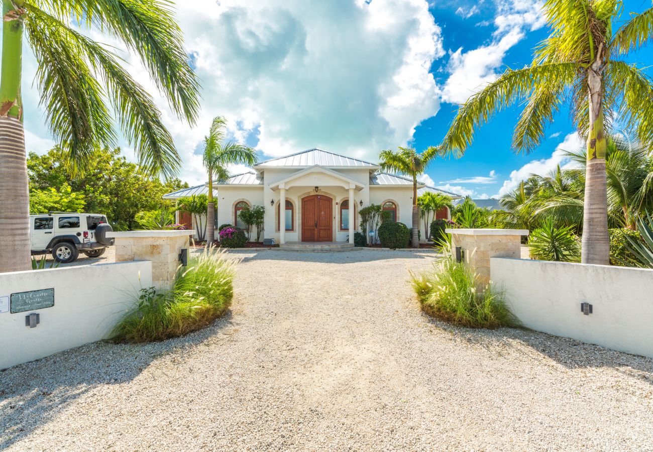 Villa in Leeward - Leeward Jewel Villa